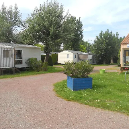De La Rive Campsite