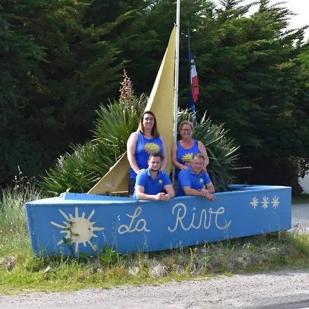 De La Rive Campsite *