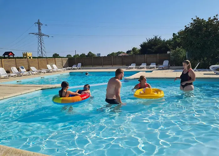 مكان تخييم De La Rive نوتر دام دي مونتس